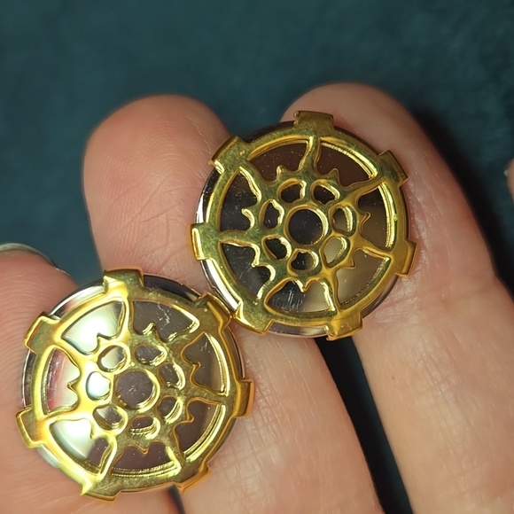 Stainless Steel Intricate Gold ToneCuff Links Brand New In Box - Picture 2 of 6